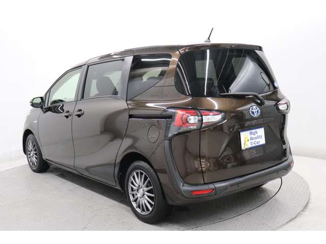 シエンタハイブリッド 1.5 G クエロ