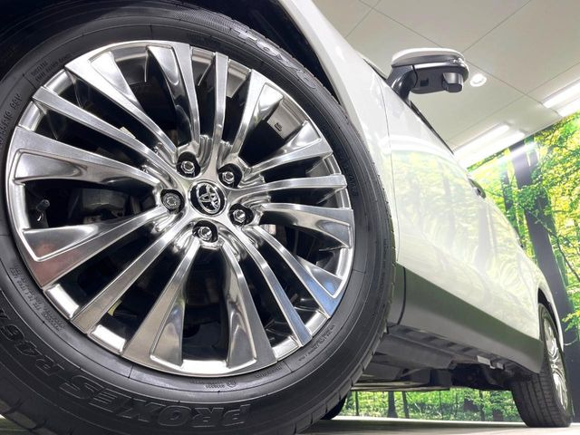 �y����19�C���`�A���~�z�C�[���z�O�ςɃ}�b�`���������A���~�z�C�[���𑕒����Ă���܂��B�e��ЊO�A���~�z�C�[����A�X�^�b�h���X�^�C�����戵�����Ă���܂��B���񂲑��k����������