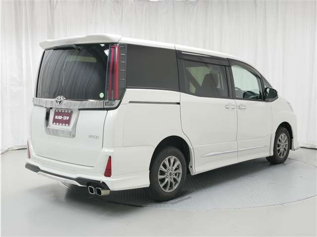 ノア2.0 Si W×B III 4WD