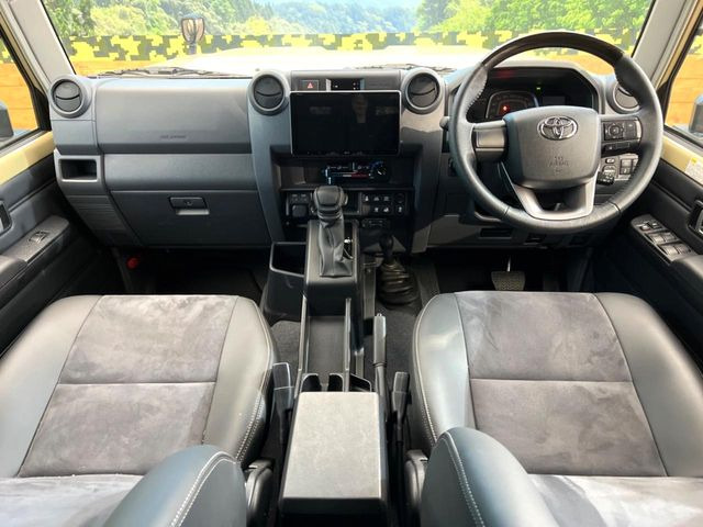 ランドクルーザー702.8 AX ディーゼル 4WD