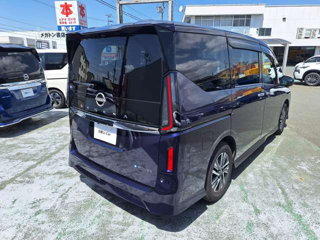 セレナ1.4 e-POWER ハイウェイスターV