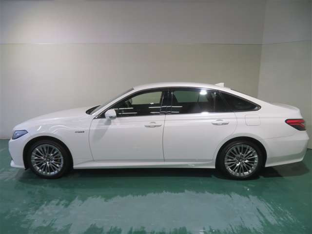 クラウンハイブリッド 2.5 S Cパッケージ