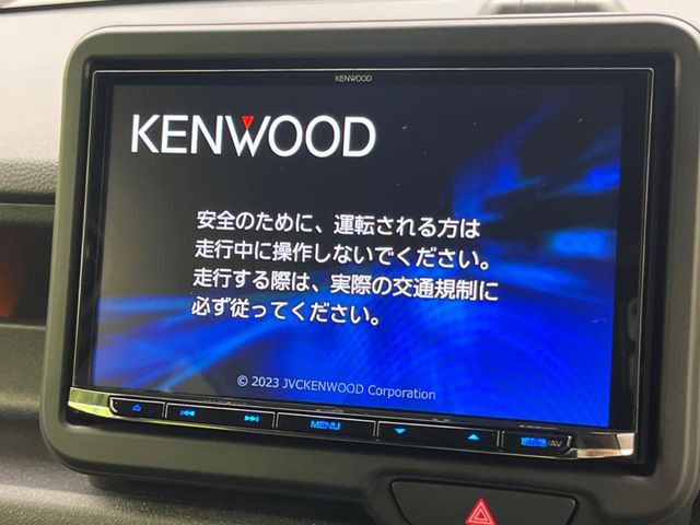 �y8�^�i�r�Q�[�V�����z�ړI�n�܂ł�������ē����Ă����g���₷���i�r�BBluetooth�ڑ�����΂������̃X�}�z��MP3�v���C���[�̉��y���Đ��\!�����̉^�]������Ɋy�����Ȃ�܂�!!