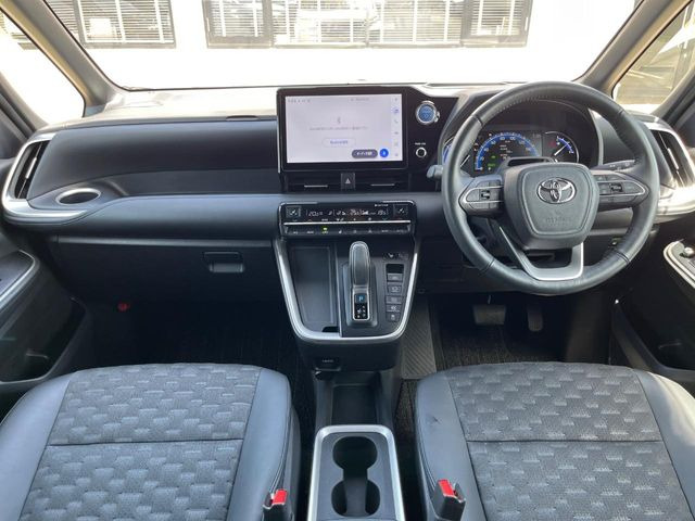 ヴォクシー1.8 ハイブリッド S-Z