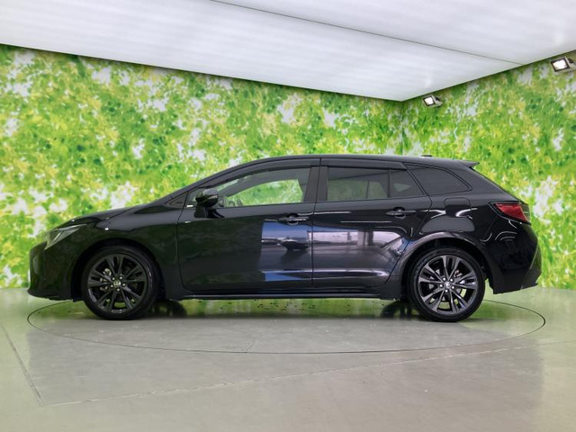 カローラツーリング1.8 ハイブリッド W×B