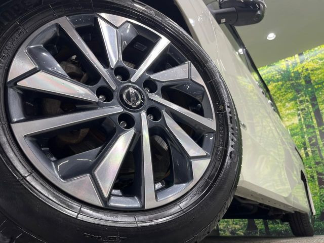 �y�����I�v�V����16�C���`�A���~�z�C�[���z�����I�v�V�����z�C�[���𑕒��B���s���\�̌���ɉ����A�O�ς����X�^�C���b�V���ɂȂ��Ă��܂��B
