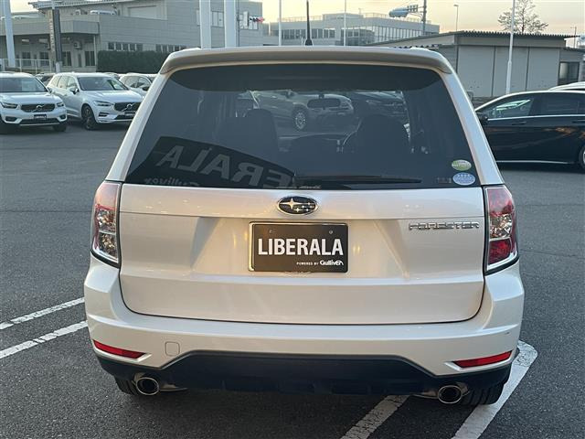 フォレスター2.0 XT ブラックレザーリミテッド 4WD