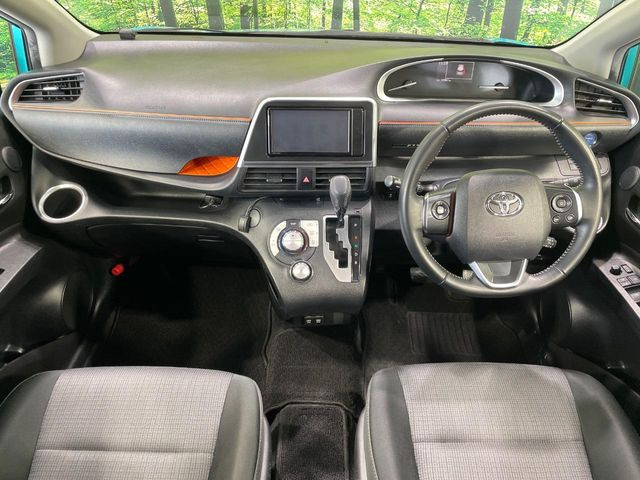 シエンタハイブリッド 1.5 ファンベース G