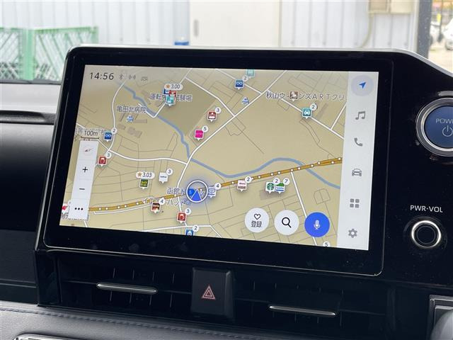 ヴォクシー1.8 ハイブリッド S-Z E-Four 4WD