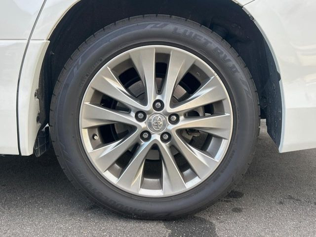 �y����18�C���`�A���~�z�C�[���z�O�ςɃ}�b�`���������A���~�z�C�[���𑕒����Ă���܂��B�e��ЊO�A���~�z�C�[����A�X�^�b�h���X�^�C�����戵�����Ă���܂��B���񂲑��k����������