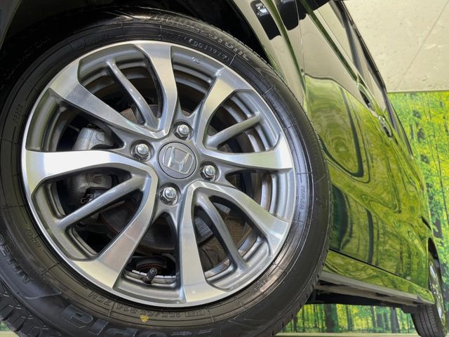 �y����14�C���`�A���~�z�C�[���z�O�ςɃ}�b�`���������A���~�z�C�[���𑕒����Ă���܂��B�e��ЊO�A���~�z�C�[����A�X�^�b�h���X�^�C�����戵�����Ă���܂��B���񂲑��k����������