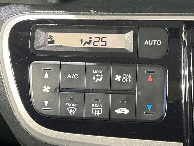 �yHonda�X�}�[�g�L�[�z�J�o����|�P�b�g�ɓ��ꂽ�܂܂ł��h�A�̎{���E�������\�ȃX�}�[�g�L�[�𑕔��B�G���W���̃I���E�I�t�����J�M�����o���K�v����������Ƃ��Ă��֗��ł���