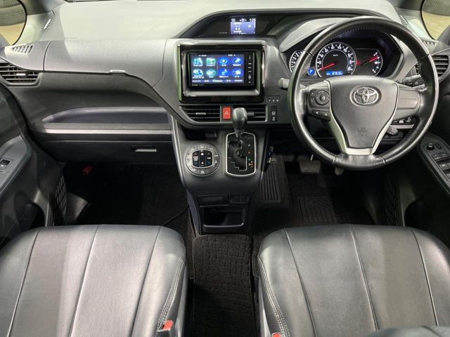 ヴォクシー2.0 V