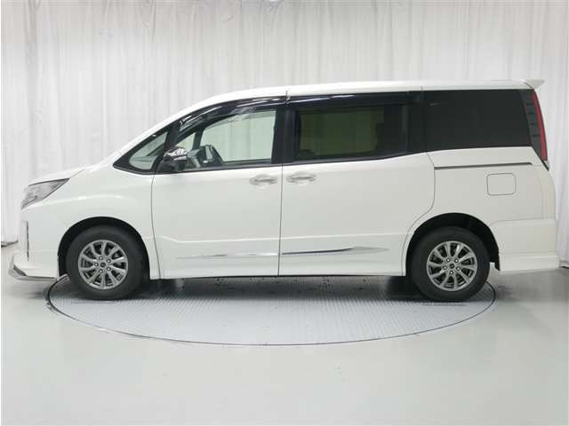 ノア2.0 Si W×B III 4WD