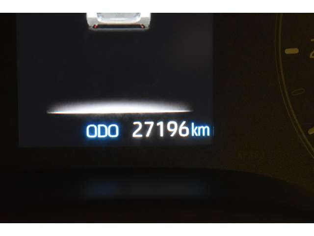 ヤリス1.5 ハイブリッド X E-Four 4WD