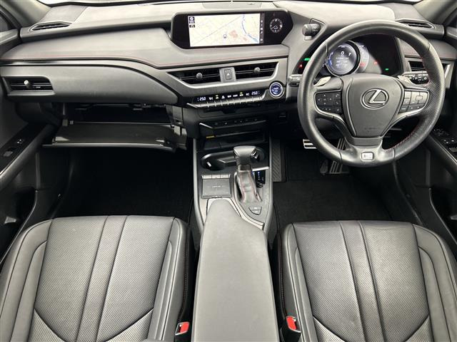 UX250h Fスポーツ