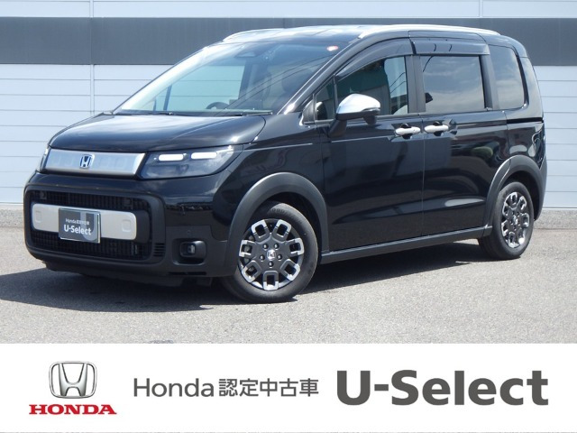 フリード1.5 e:HEV クロスター