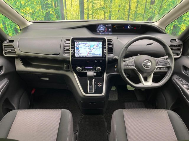 セレナ2.0 ハイウェイスター Vセレクション