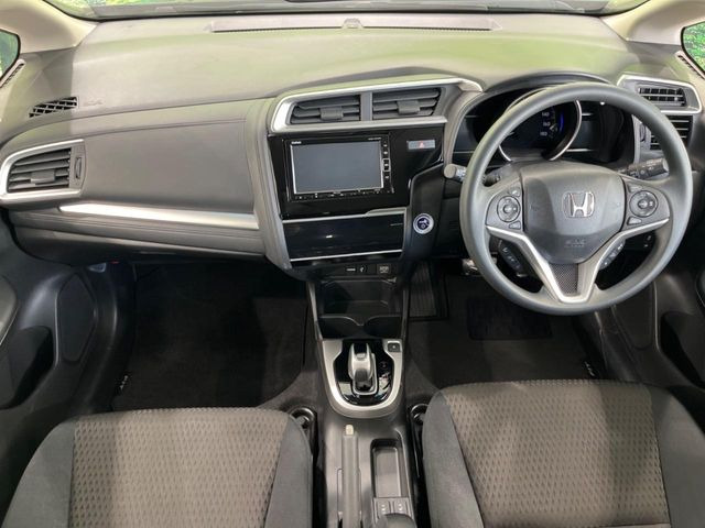 フィット1.5 ハイブリッド F コンフォートエディション