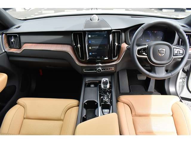 XC60アルティメット B5 AWD 4WD