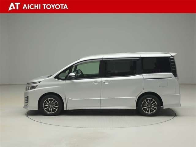 ヴォクシー2.0 ZS