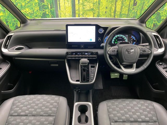 ヴォクシー1.8 ハイブリッド S-Z