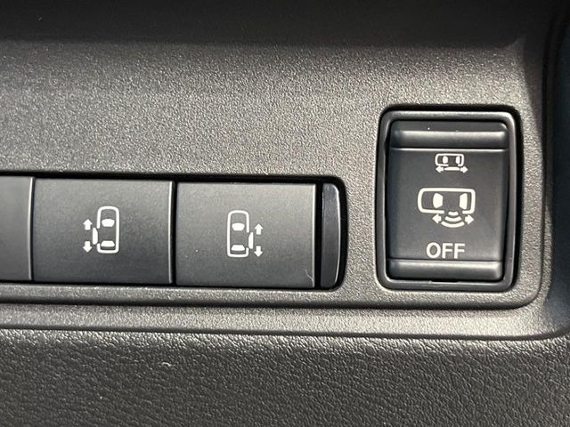 セレナ1.4 e-POWER ハイウェイスターV