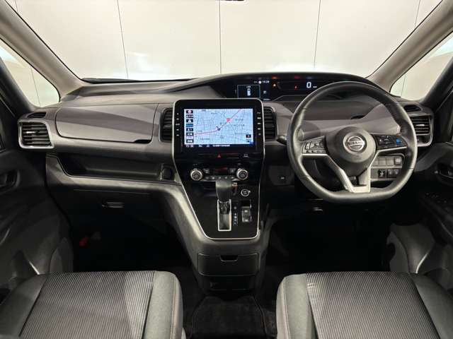 セレナ2.0 ハイウェイスターV 4WD