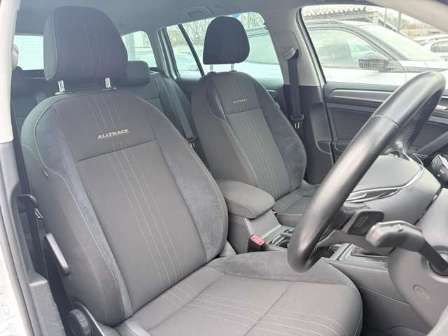 ゴルフオールトラックTSI 4モーション 4WD