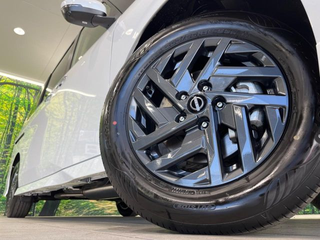 �y����16�C���`�A���~�z�C�[���z�O�ςɃ}�b�`���������A���~�z�C�[���𑕒����Ă���܂��B�e��ЊO�A���~�z�C�[����A�X�^�b�h���X�^�C�����戵�����Ă���܂��B���񂲑��k����������