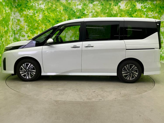 セレナ1.4 e-POWER ハイウェイスターV