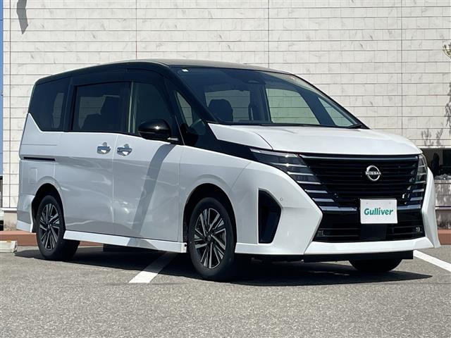 セレナ1.4 e-POWER ハイウェイスターV