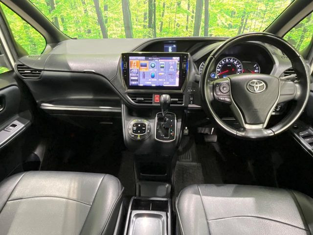 ヴォクシー2.0 ZS 煌