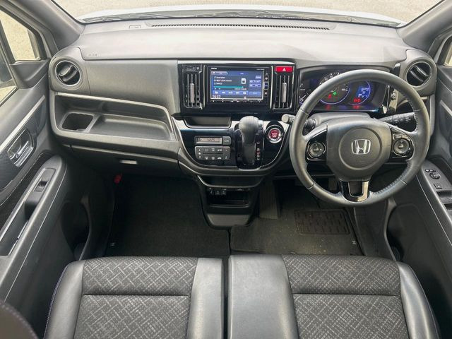 N-WGNカスタムG SS ブラックスタイルパッケージ