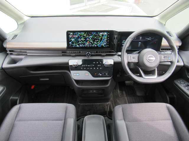 セレナ1.4 e-POWER ハイウェイスターV