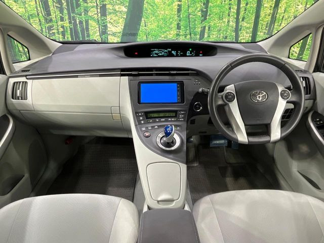 プリウス1.8 S LEDエディション