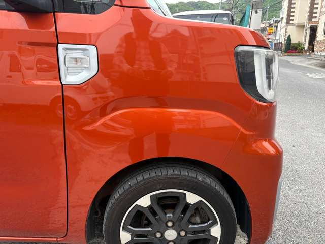 �f�ڎʐ^�ȊO�̎ʐ^���������܂�!���ڂ������ʐ^�������ɎB�蒼�����Ƃ��\�ł��̂ŁA���C�y�ɂ��\���t��������!