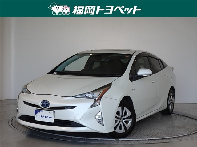 プリウス1.8 A E-Four 4WD