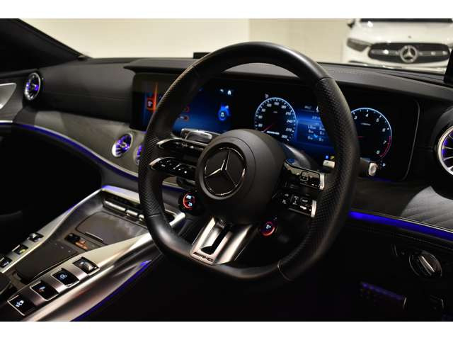 AMG GT 4ドアクーペ43 4マチックプラス AMG ライドコントロール プラスパッケージ 4WD