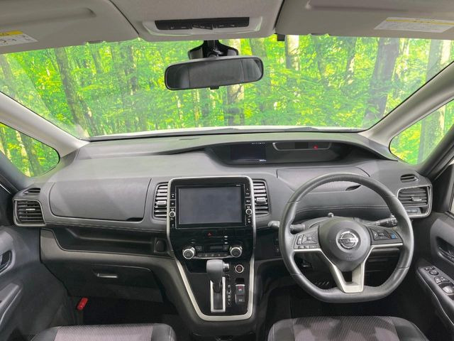 セレナ2.0 ハイウェイスター プロパイロット エディション