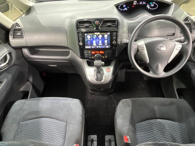 セレナ2.0 X Vセレクション