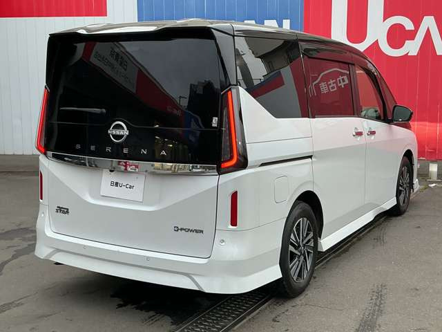 セレナ1.4 e-POWER ハイウェイスターV