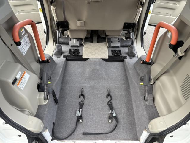 スペーシアX ウィズ 車いす移動車 リアシート付