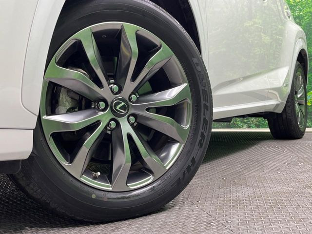 �y����18�C���`�A���~�z�C�[���z�O�ςɃ}�b�`���������A���~�z�C�[���𑕒����Ă���܂��B�e��ЊO�A���~�z�C�[����A�X�^�b�h���X�^�C�����戵�����Ă���܂��B���񂲑��k����������