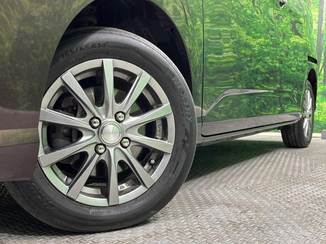 �y�A���~�z�C�[���z�O�ςɃ}�b�`�����A���~�z�C�[���𑕒����Ă���܂��B�e��A���~�z�C�[����A�X�^�b�h���X�^�C�����戵�����Ă���܂��B���񂲑��k����������