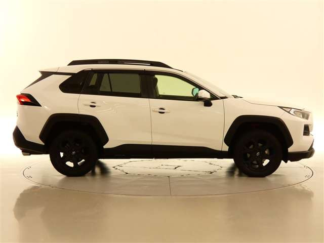 RAV42.0 アドベンチャー オフロードパッケージ 4WD