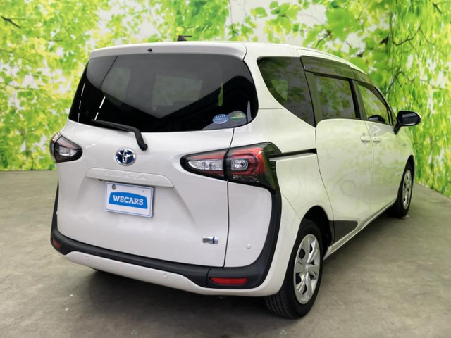 シエンタハイブリッド 1.5 ファンベース G