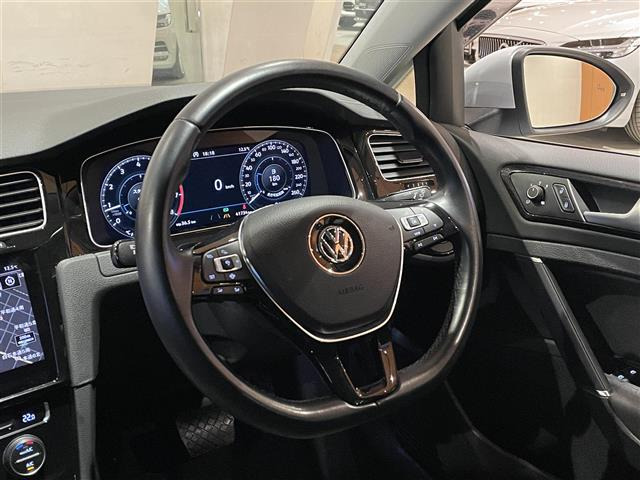 ゴルフTSI ハイライン テック エディション