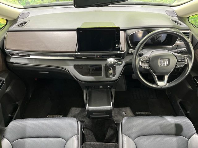 オデッセイ2.0 e:HEV アブソルート EX