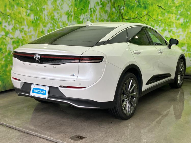 クラウンクロスオーバー2.5 G アドバンスト レザー パッケージ E-Four 4WD